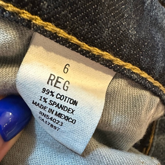 Old Navy Denim Just Below the Waist Bootcut Jeans Dark Wash Size 6 NWT - Picture 6 of 10